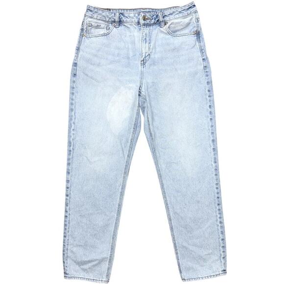 American Eagle Outfitters Denim - American Eagle Strigid Mom Jeans Light Wash Size 8 Soft Grunge Tumblr Girl